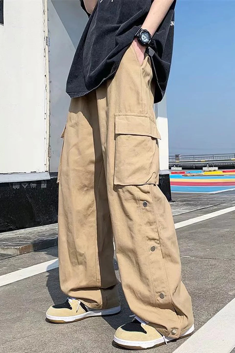 Loose cargo pockets