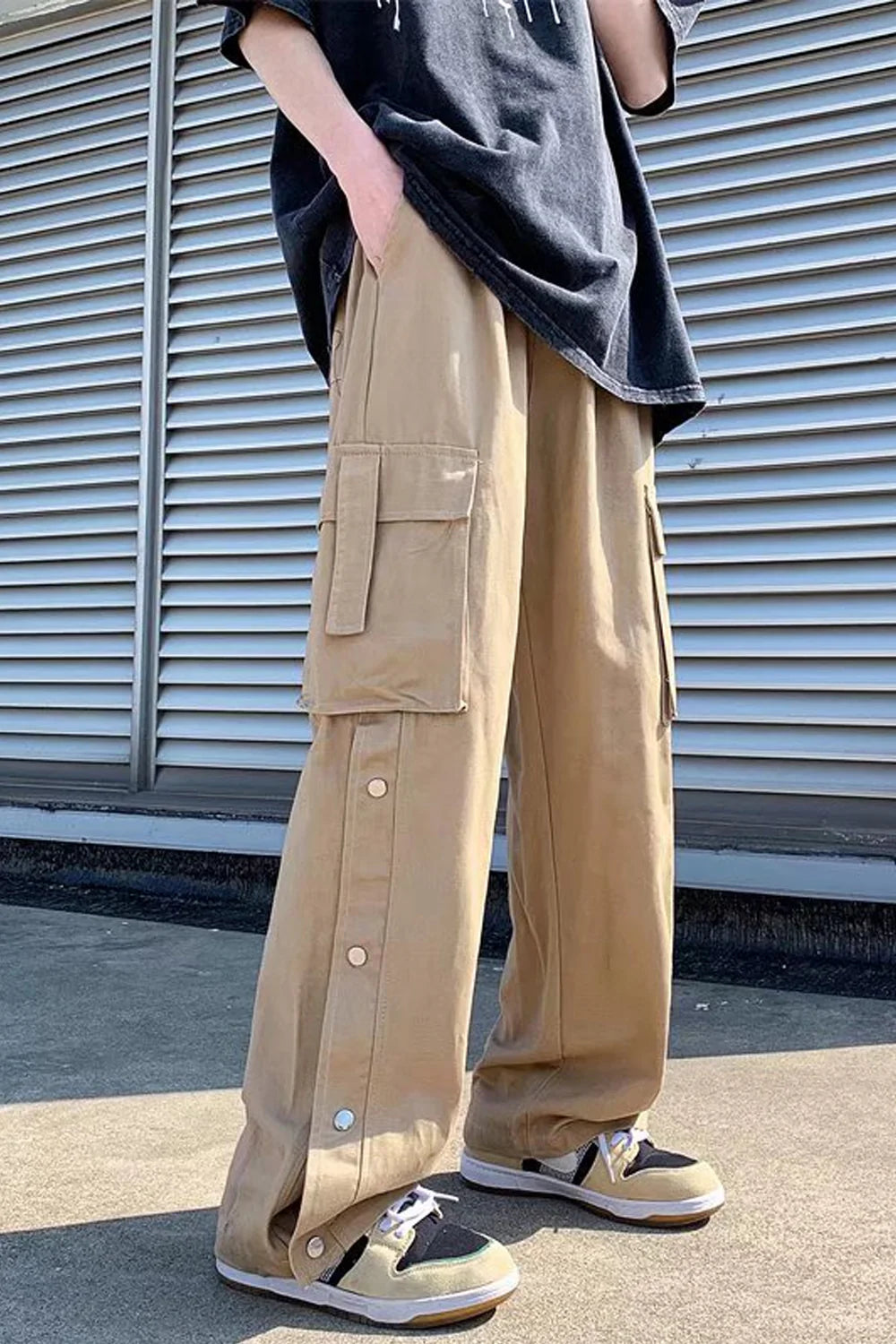 Loose cargo pockets