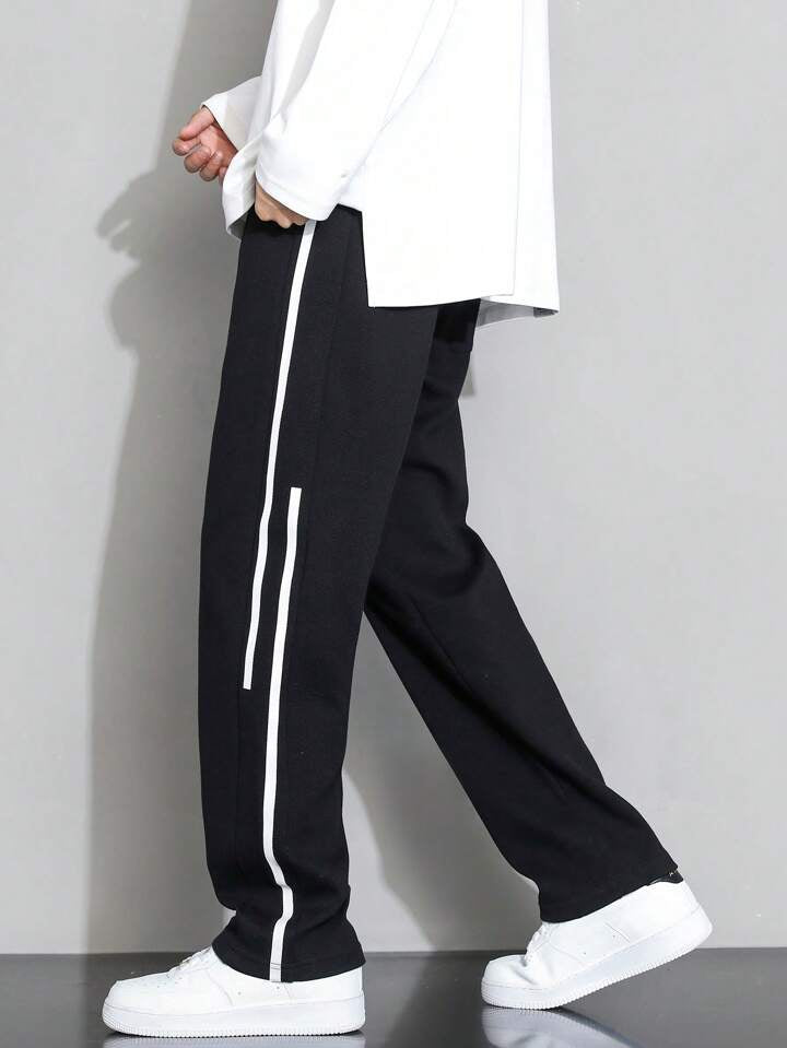 Contrast Tape Jogger Pants